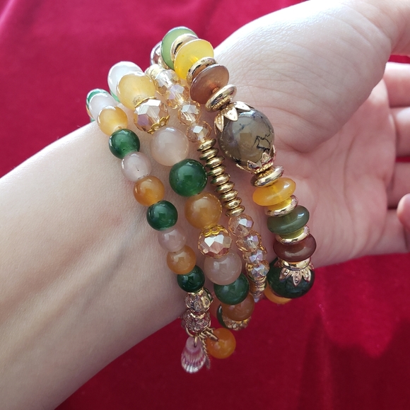 Green and yellow beaded stretchy bracelets - Picture 2 of 7